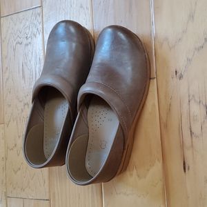 Dansko Women’s Professional Clog Stone 11